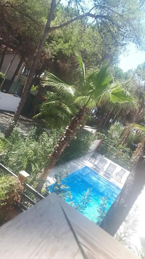 Private Residence Full Apartment In Golem Albania